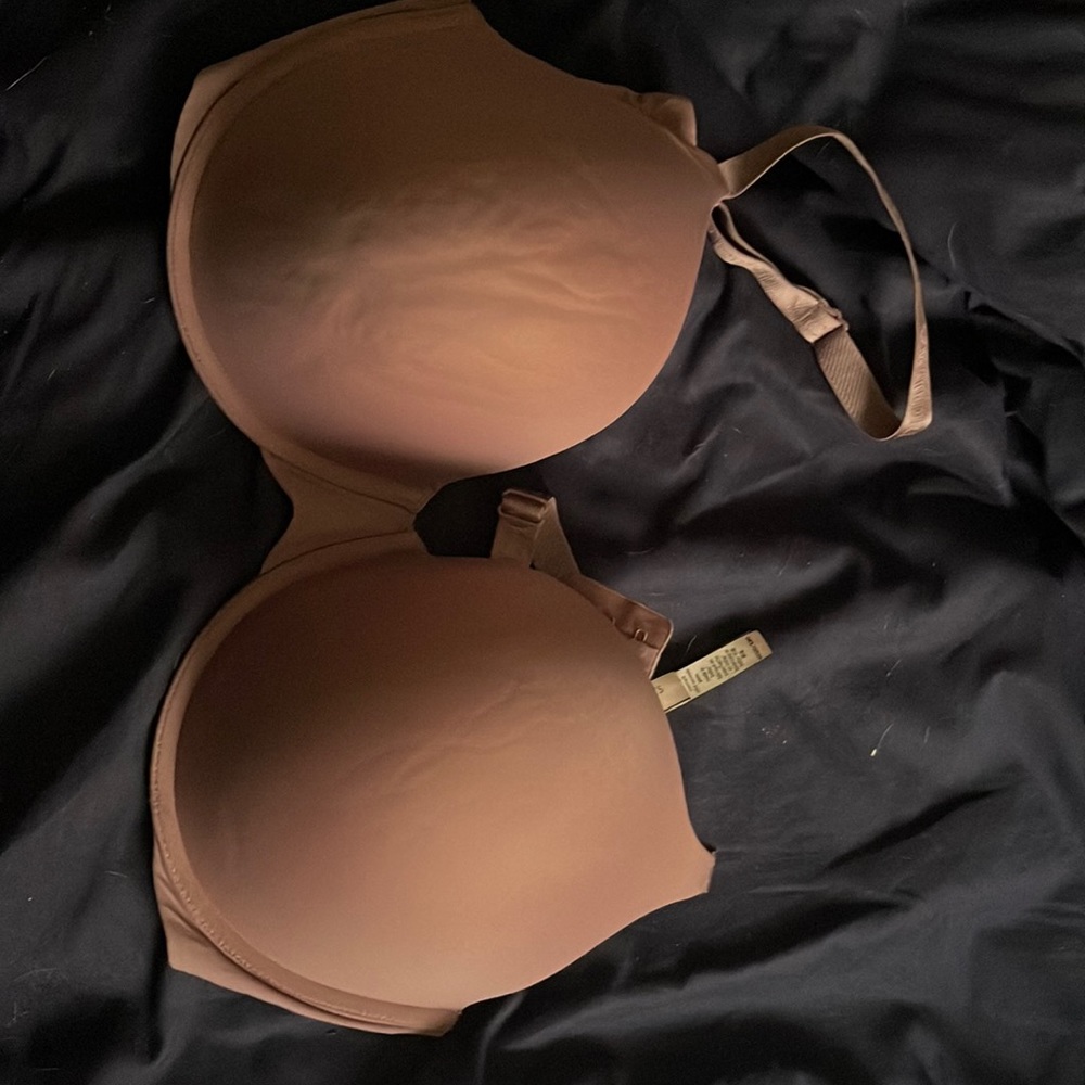 Brand new without tags Victoria Secret bra size 40dd